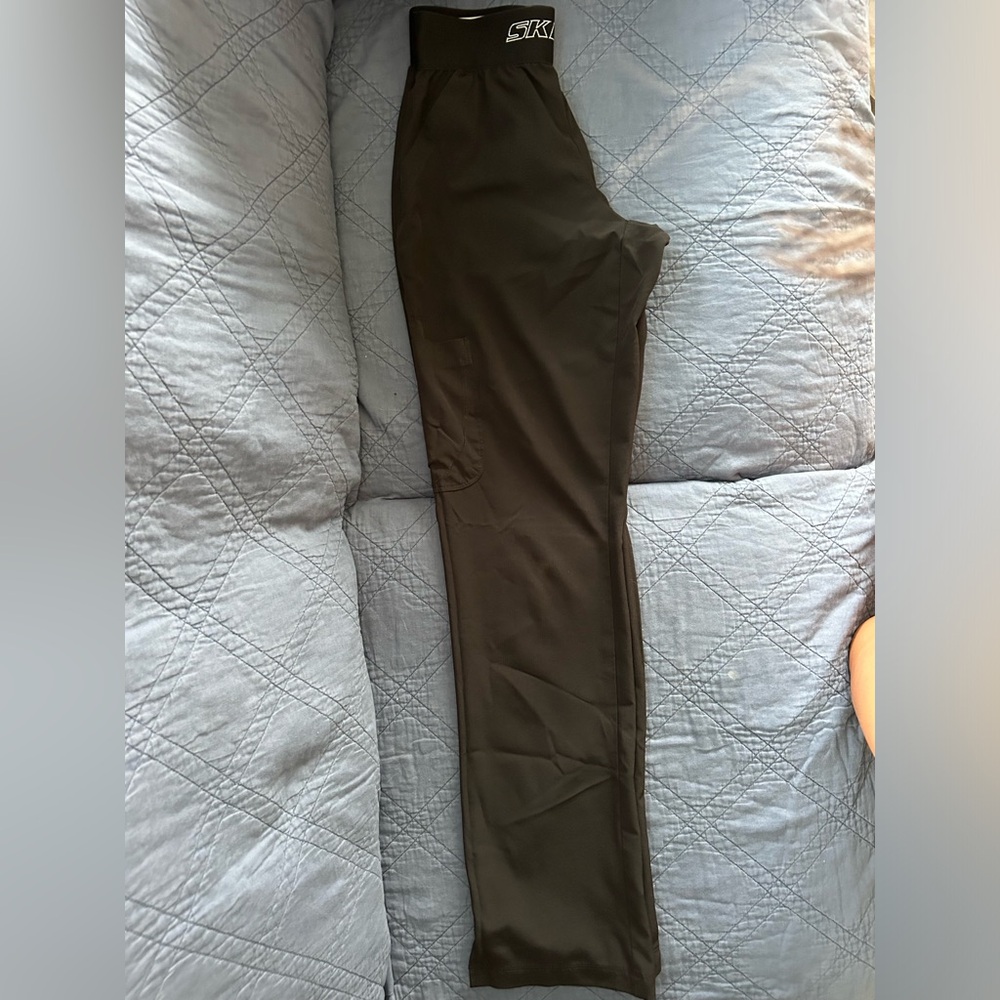 Skechers straight black nursing pants